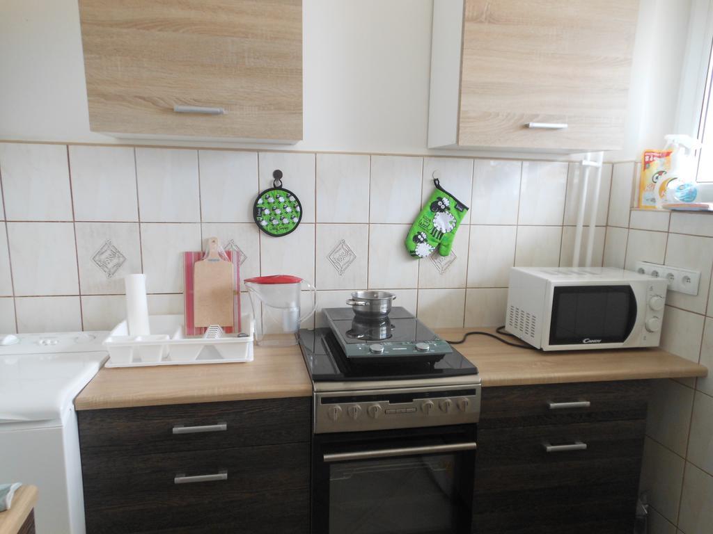 Ferienwohnung Apartament Obroncow Wybrzeza Danzig Zimmer foto